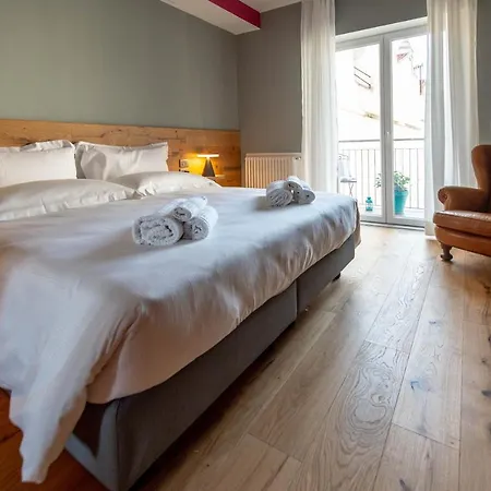 Bed & Breakfast The Lion's Den