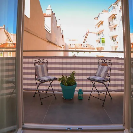 The Lion's Den Bed & Breakfast Trieste