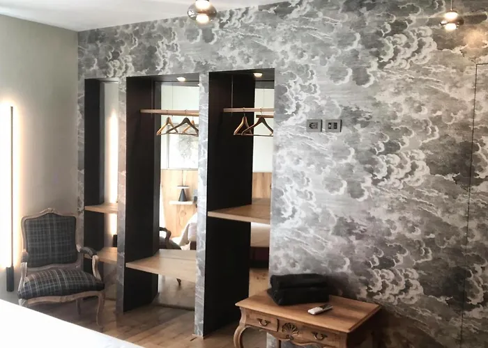 The Lion's Den Triest