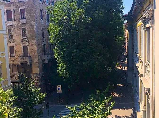 The Lion's Den 3* Triest