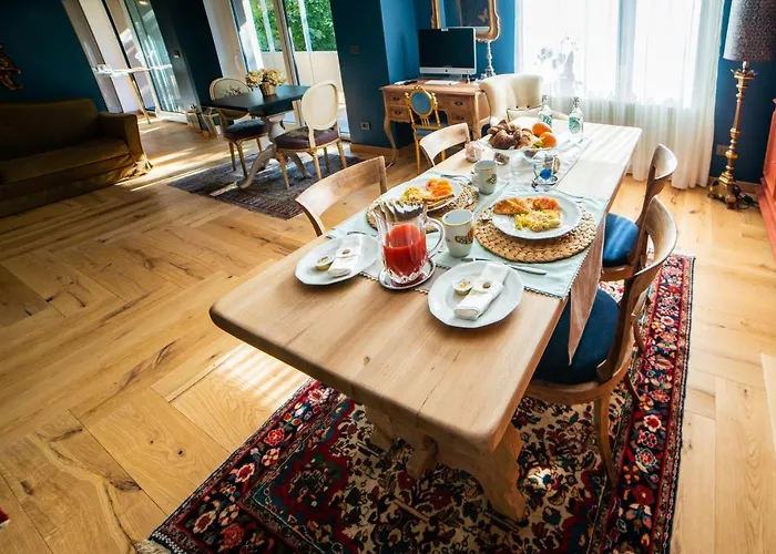 The Lion's Den Frühstückspension 3*